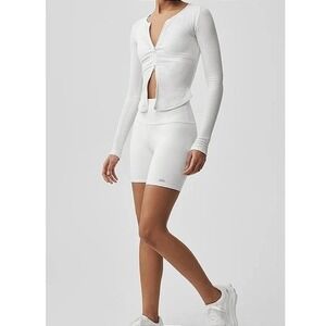 Alo Yoga Women's 7" High-Waist Biker Short White Size XS